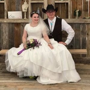 Meet your Posher, Lauren